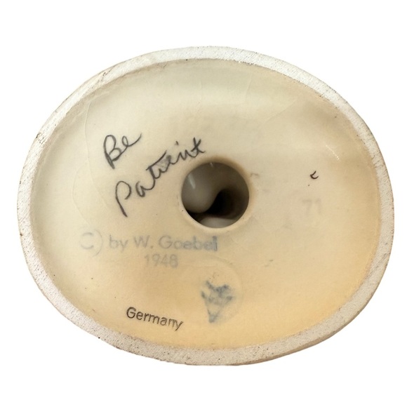 Vintage Hummel Goebel Figurine “Be Patient” Girl with Geese – 1948 W. Germany - Picture 5 of 7